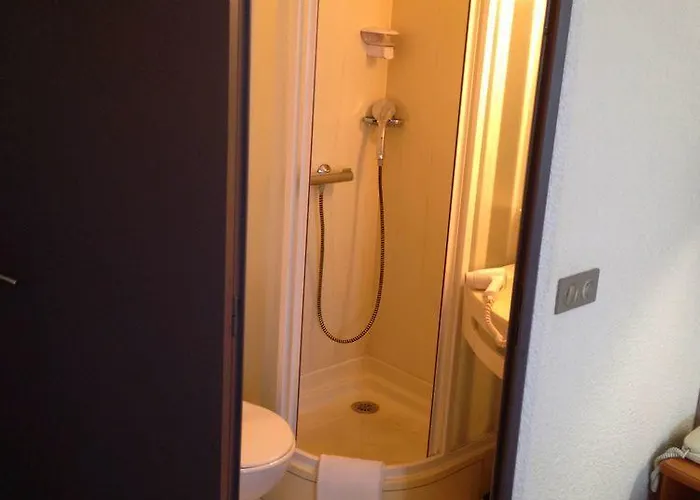 Brit Hotell 2*