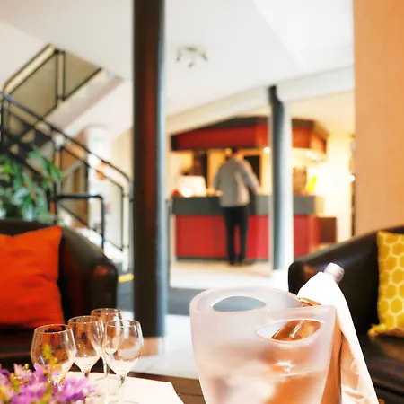 Brit Hotel
