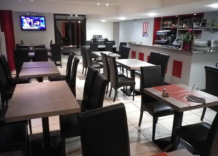 Brit Hotel