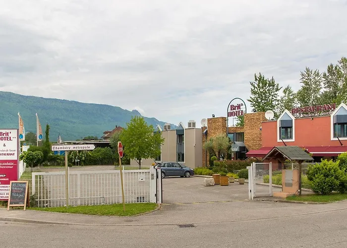 Brit فندق شامبيري